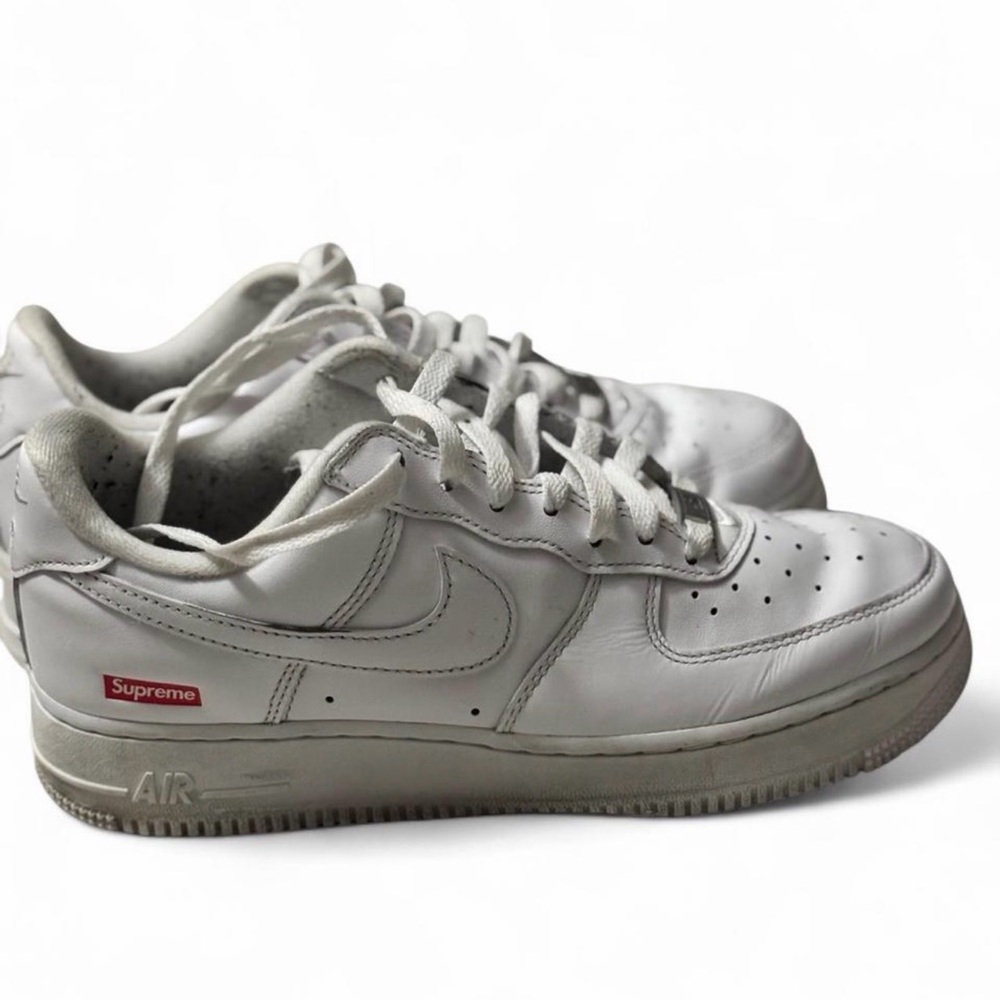 Supreme White Nike Air Force’s 6.5 M